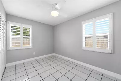 7500 Orpine Drive N, Saint Petersburg, FL 33702 - Photo 20