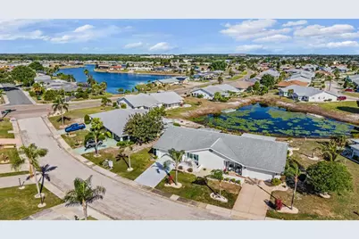 381 Club Manor Drive, Sun City Center, FL 33573 - Photo 2