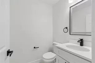 13934 Clubhouse Cir, Tampa, FL 33618 - Photo 22