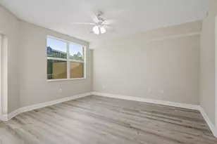 960 Starkey Rd, Largo, FL 33771 - Photo 14