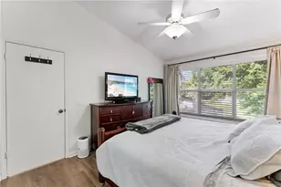 9758 Fox Hollow Rd, Tampa, FL 33647 - Photo 16