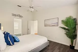 9758 Fox Hollow Rd, Tampa, FL 33647 - Photo 12