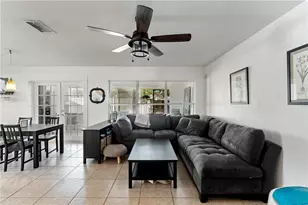 9758 Fox Hollow Rd, Tampa, FL 33647 - Photo 6