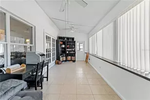 9758 Fox Hollow Rd, Tampa, FL 33647 - Photo 32