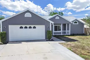 10328 Rainbow Oaks Dr, Hudson, FL 34667 - Photo 2