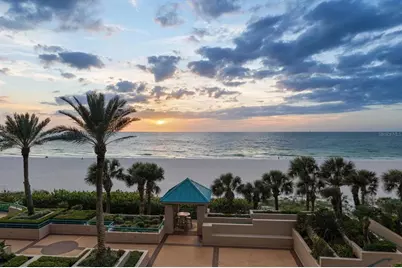 1560 Gulf Boulevard #304, Clearwater, FL 33767 - Photo 1