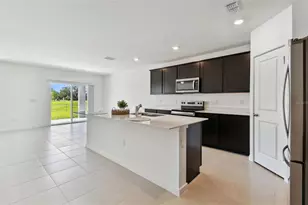 10818 Sapphire Breeze Cv, Parrish, FL 34219 - Photo 4