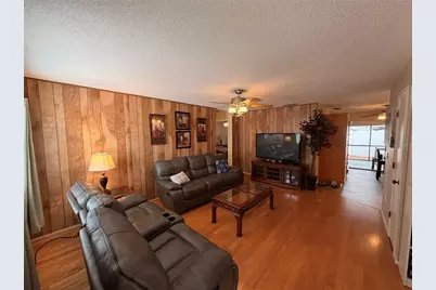 7238 55th Avenue N, Saint Petersburg, FL 33709 - Photo 2