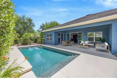 5201 Sparrowglen Place, Lithia, FL 33547 - Photo 4