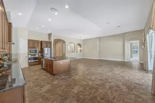 5201 Sparrowglen Pl, Lithia, FL 33547 - Photo 12