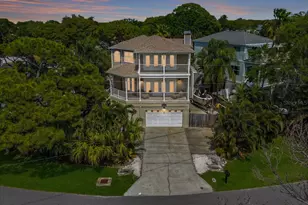 196 Shore Dr, Palm Harbor, FL 34683 - Photo 1