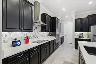 5410 Story Grass Ct, Wimauma, FL 33598 - Photo 8
