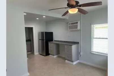 61 81st Avenue #2, Treasure Island, FL 33706 - Photo 10