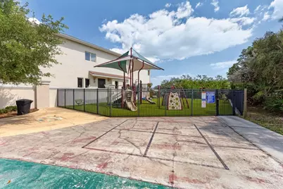 1063 Paseo Del Rio NE, Saint Petersburg, FL 33702 - Photo 50