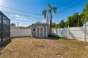 1850 Lombardy Dr, Clearwater, FL 33755 - Photo 36