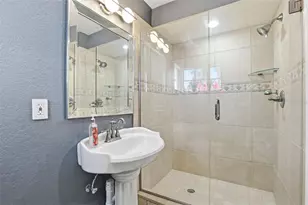 4908 Troydale Rd, Tampa, FL 33615 - Photo 86