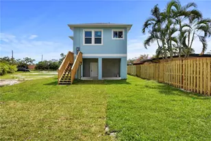4234 4th St S, Saint Petersburg, FL 33705 - Photo 20