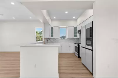 4234 4th Street S, Saint Petersburg, FL 33705 - Photo 16