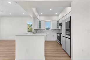 4234 4th St S, Saint Petersburg, FL 33705 - Photo 16