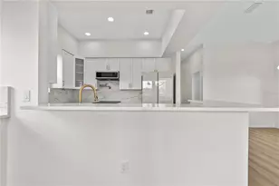 4234 4th St S, Saint Petersburg, FL 33705 - Photo 58