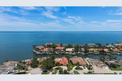 2080 Hawaii Avenue NE, Saint Petersburg, FL 33703 - Photo 52
