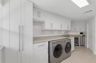 2080 Hawaii Ave NE, Saint Petersburg, FL 33703 - Photo 20