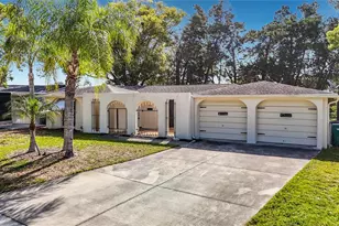 4320 Newbury Dr, New Port Richey, FL 34652 - Photo 2