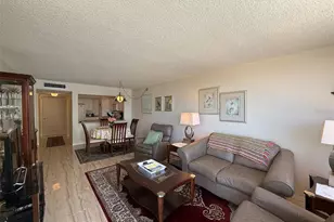 6279 Sun Blvd, Saint Petersburg, FL 33715 - Photo 2