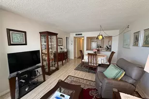 6279 Sun Blvd, Saint Petersburg, FL 33715 - Photo 4