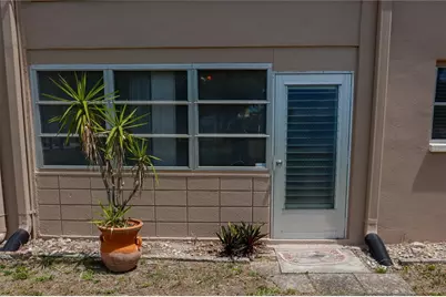 6645 1st Avenue N #103, Saint Petersburg, FL 33710 - Photo 2