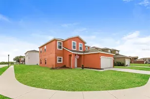 1327 Salisbury Dr, Winter Haven, FL 33881 - Photo 2