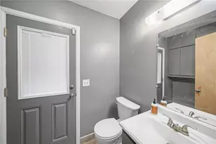 13312 Lake George Ln, Tampa, FL 33618 - Photo 12