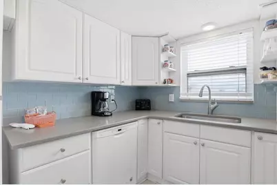 600 71st Avenue #19, Saint Pete Beach, FL 33706 - Photo 22