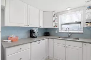 600 71st Ave, Saint Pete Beach, FL 33706 - Photo 22