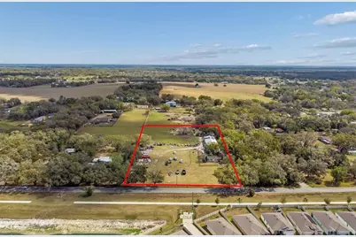 8302 Wire Road, Zephyrhills, FL 33540 - Photo 12
