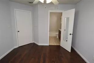 8635 Mallard Reserve Dr, Tampa, FL 33614 - Photo 22