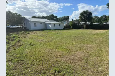 2417 Tanglewood Street, Lakeland, FL 33801 - Photo 2