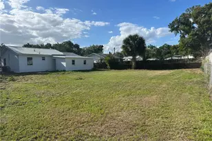 2417 Tanglewood St, Lakeland, FL 33801 - Photo 24