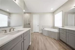 7121 Bradbury Cir, Wesley Chapel, FL 33545 - Photo 38