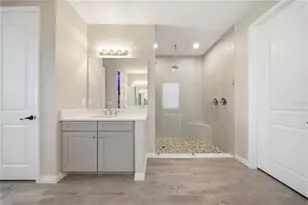 7121 Bradbury Cir, Wesley Chapel, FL 33545 - Photo 40