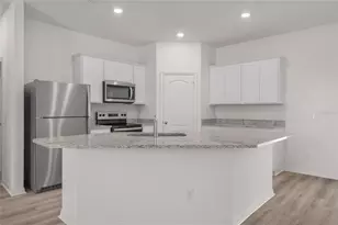 404 Manitoba Ln, Poinciana, FL 34759 - Photo 8