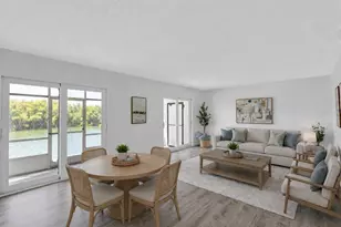 8817 Bay Pointe Dr, Tampa, FL 33615 - Photo 6