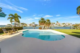 12475 4th St E, Treasure Island, FL 33706 - Photo 38