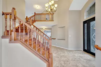 2839 Safe Harbor Drive, Tampa, FL 33618 - Photo 8