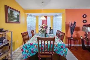 7967 Apple Blossom Dr, Lakeland, FL 33810 - Photo 6
