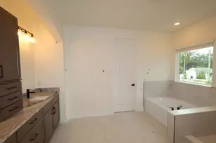 812 W Orient St, Tampa, FL 33603 - Photo 16