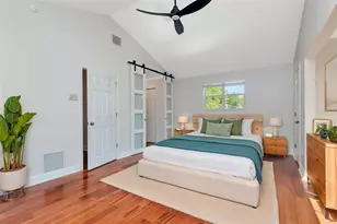 3113 W Oakellar Ave, Tampa, FL 33611 - Photo 32