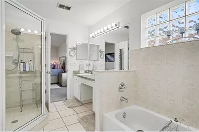 2333 Towering Oaks Circle, Seffner, FL 33584 - Photo 18