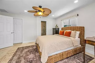 11800 7th St E, Treasure Island, FL 33706 - Photo 18