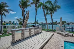 11800 7th St E, Treasure Island, FL 33706 - Photo 26